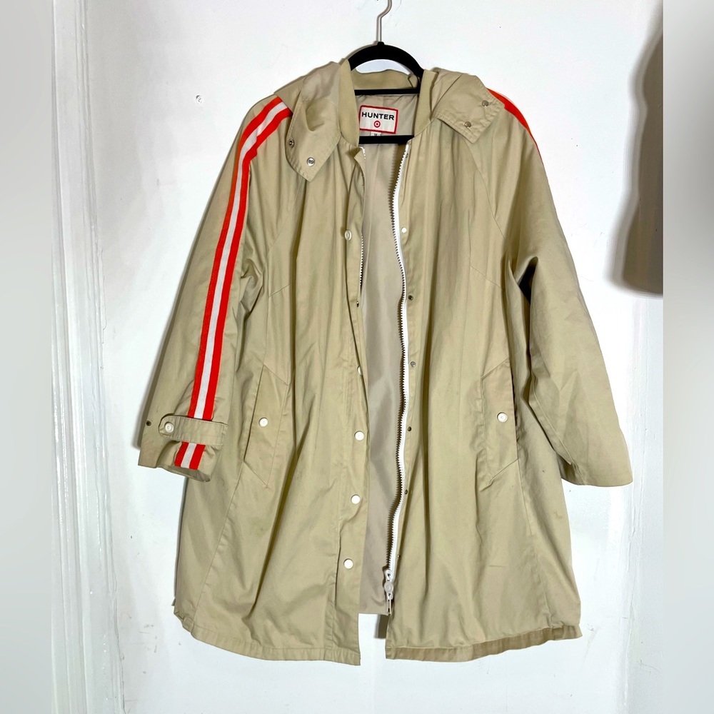 HUNTER trench m, orange striped design.